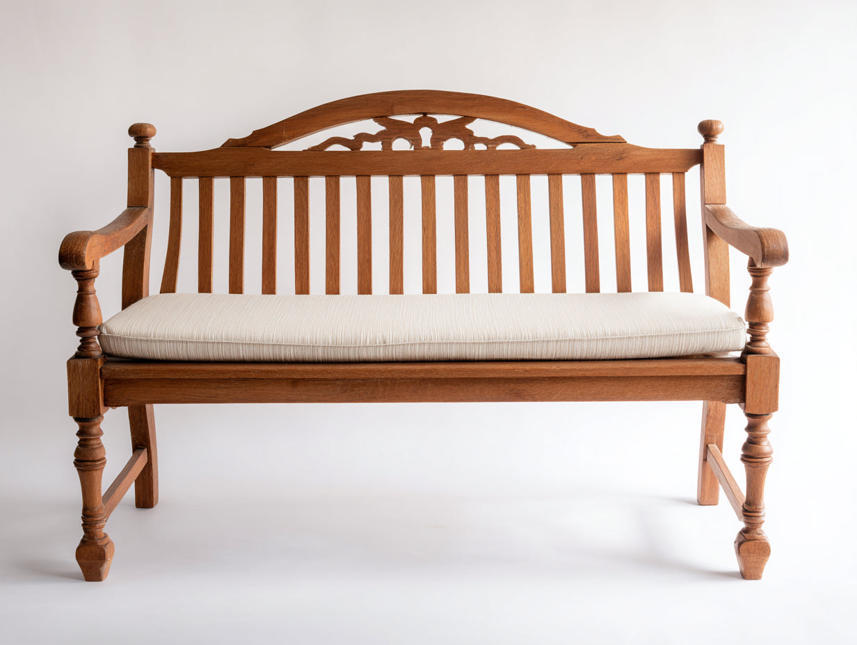 Gartenbank Massivholz 136x58x94 cm braun-creme - klassisches Design für Garten